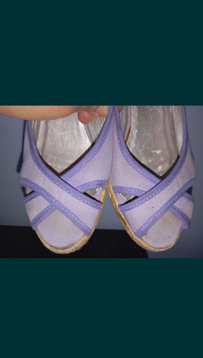 Sapatos de cunha ideal