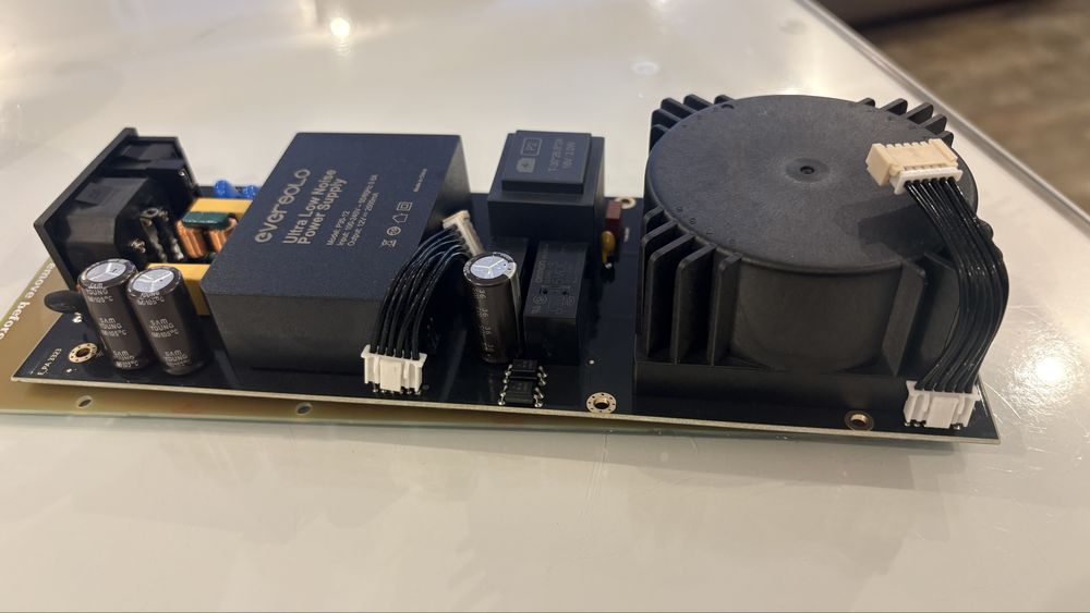 Zasilacz do odtwarzacza eversolo dmp a8