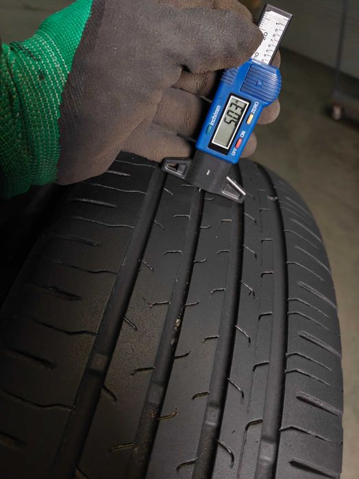 Continental EcoContact R16 205 60 комплект шин літніх