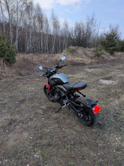 Triumph Trident 660 - 2024 рік