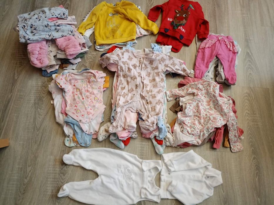 Zestaw Cieszków paka ubrań 62-68-74 dla dziewczynki