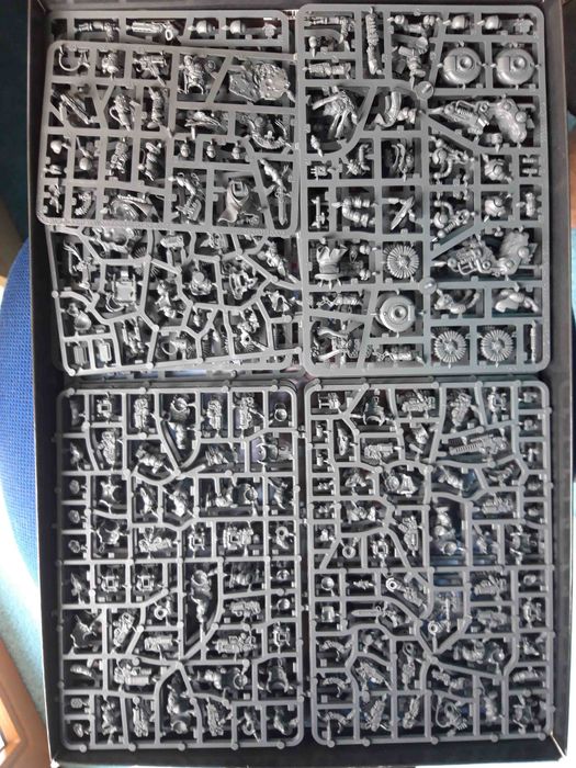 Leagues of Votann  box