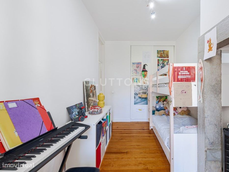 Venda Apartamento T3 , 112 m2 Renovado Varanda, Estefânia - Lisboa