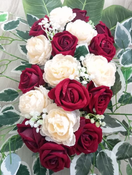 Komplet nagrobny obciążony, kompozycja