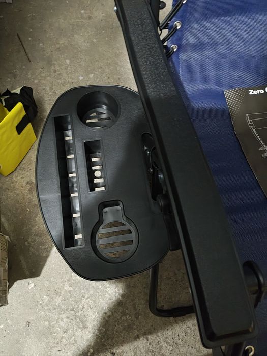 Leżak ogrodowy granatowy