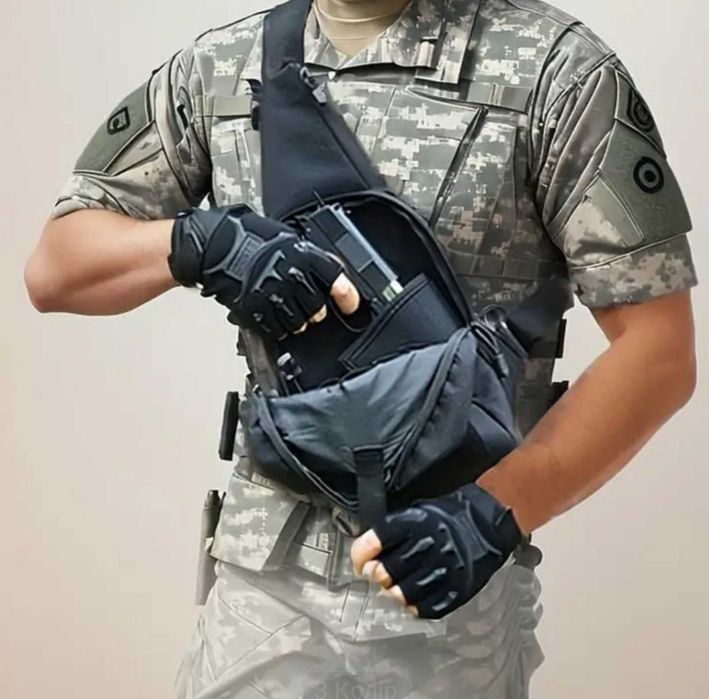 Качественная нагрудная сумка с КОБУРОЙ. Цвет: черный, койот, олива.