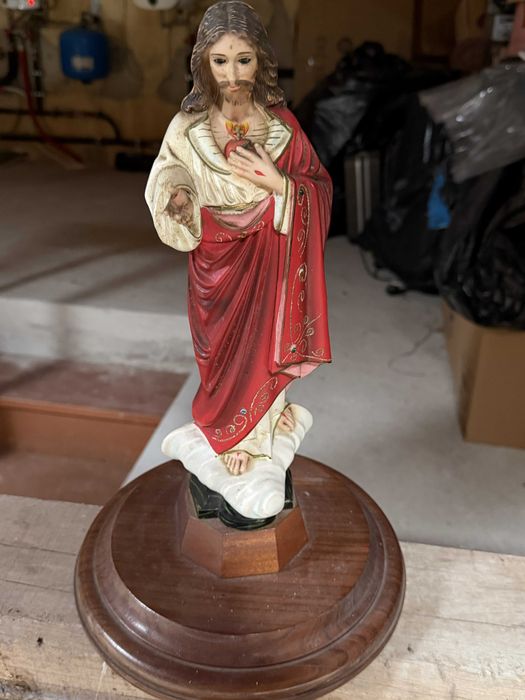 statuettes de Jésus et Marie