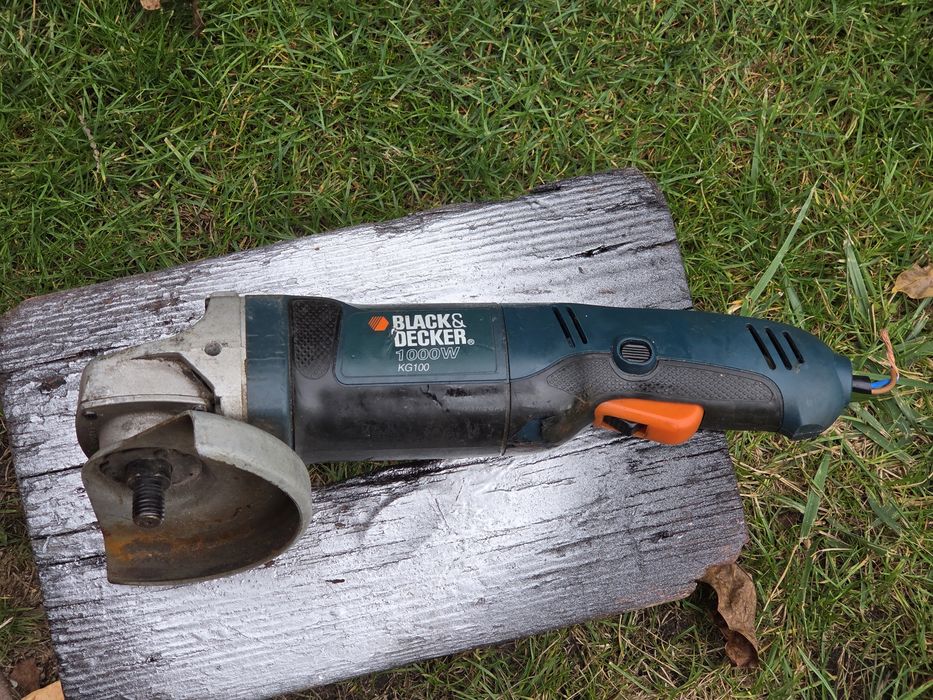 Szlifierka kątowa Black Decker