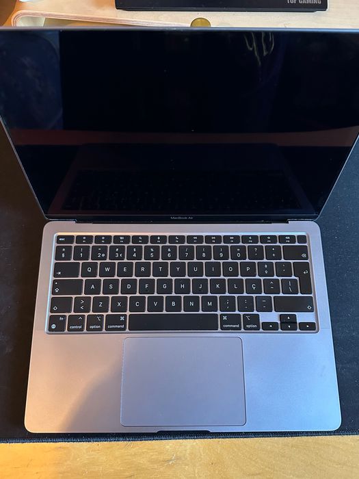 Macbook Air 13.3 M1 16 256