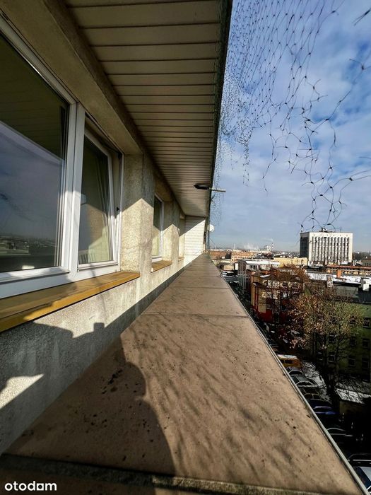 Przestronne mieszkanie z balkonem w centrum