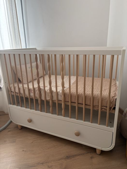 Berço IKEA MYLLRA com gaveta + colchão