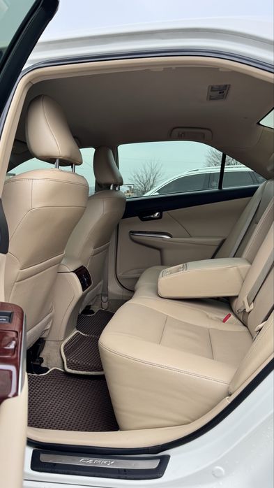 ОФІЦІЙНА Toyota Camry Тойота Камрі XV 50 2014 р 2,5 бенз 6АКПП