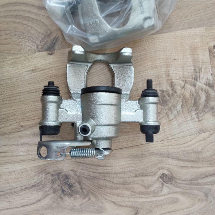 Zaciski hamulcowe do Reno Master 2016r