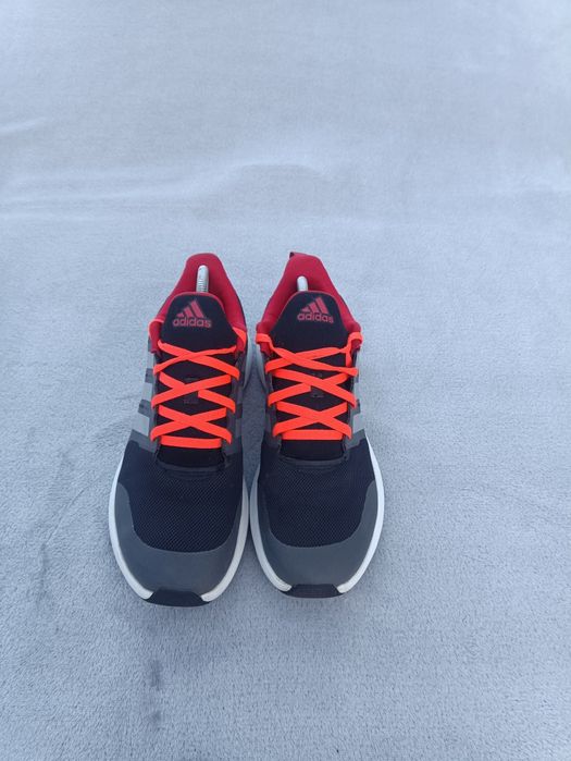 Мужские кроссовки беговые Adidas р39.5-40