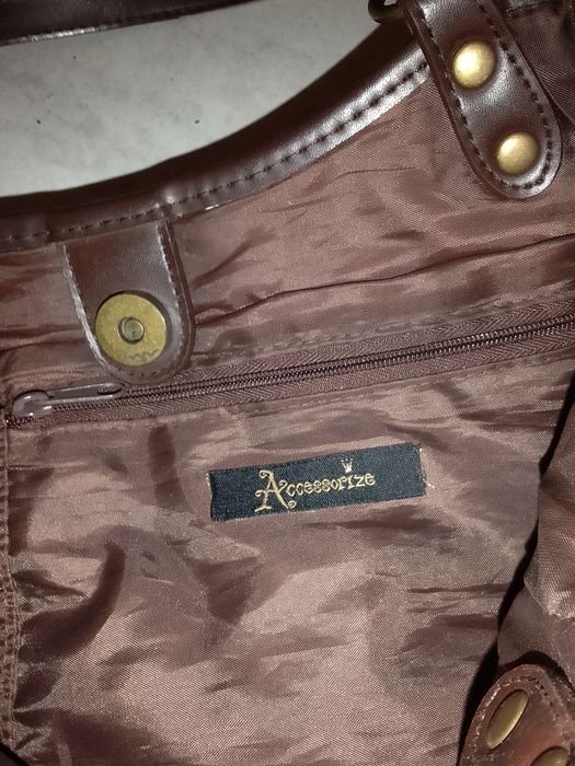 Malas de mulher como novas