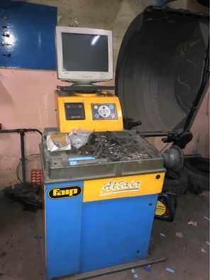 Maquina equilibrar rodas