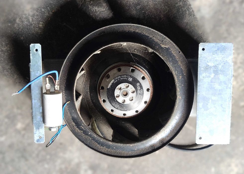 Ventoinha EBM-PAPST R2E220-AA40-C3