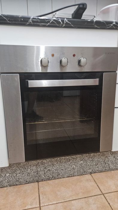 Móveis e utensílios de casa