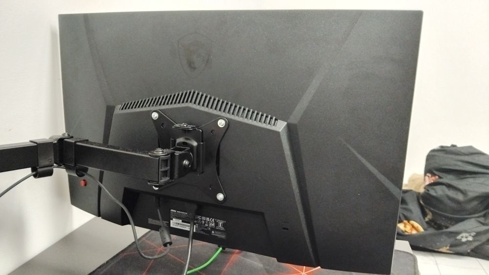 Monitor msi g24c4 e2