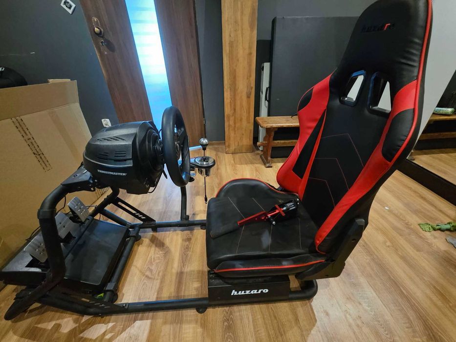 Zestaw SIMRACING PRO – Thrustmaster + Shifter + Kokpit + Fotel Huzaro