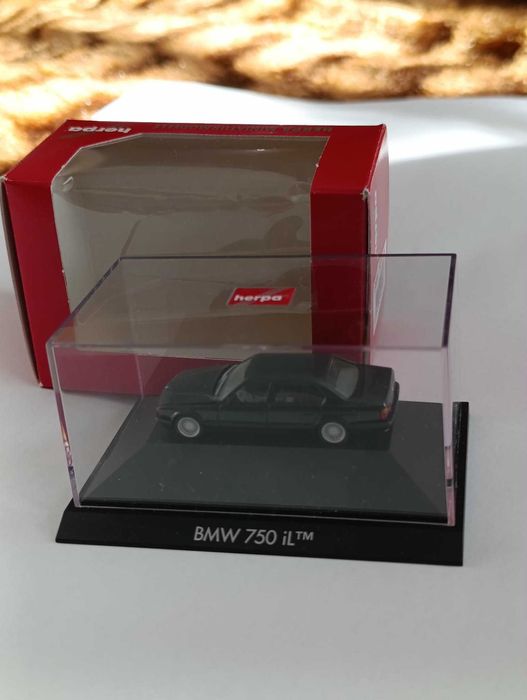 Продам Herpa BMW 750iL та Ferrari 348 tb у масштабі 1:87