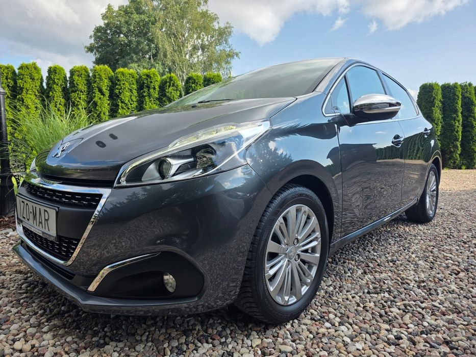 Peugeot 208 Bardzo ładne auto,full wersja
