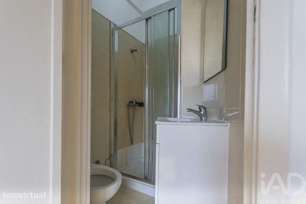 Apartamento T4 em Beato de 86 m2