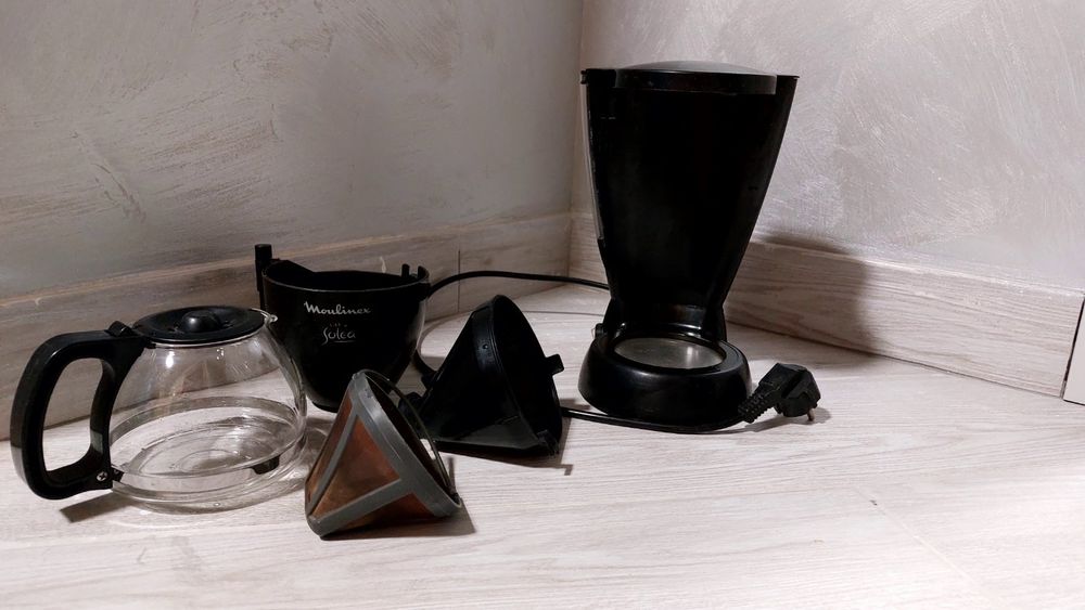 Продам кофеварку Молинекс