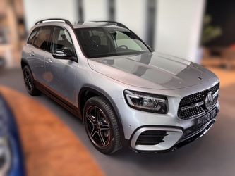 Zdjecie główne modelu MERCEDES-BENZ GLB SUV