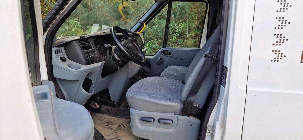 Ford Transit custom  Auto do remontu