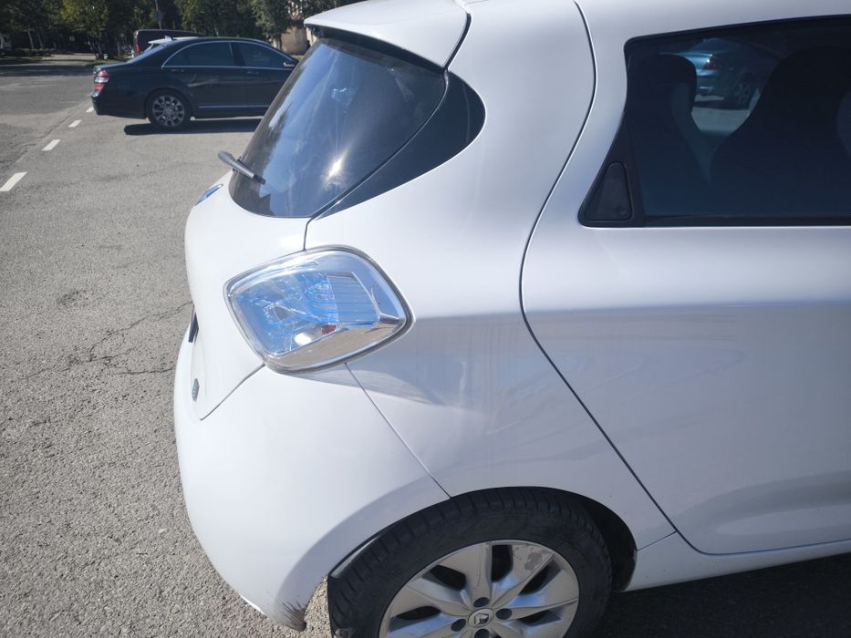 RENAULT Zoe 2013