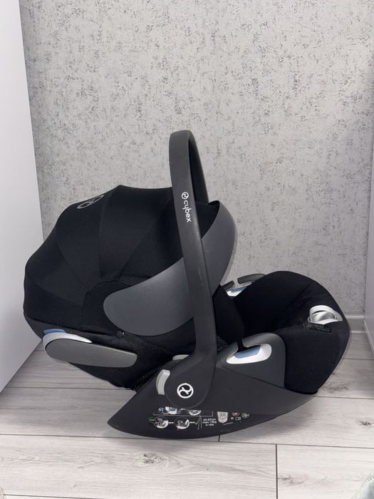 Продаю автокрісло cybex cloud z