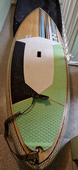 Prancha de paddle em bambu NCP DC Surf pro 8'2