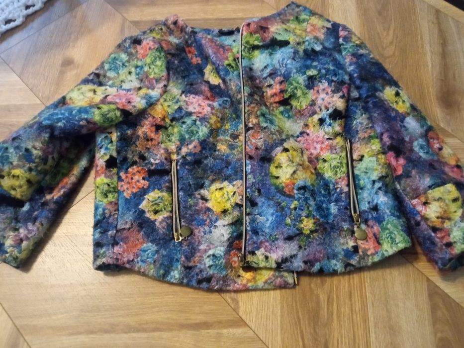 Piękna kurtka Bombonierka