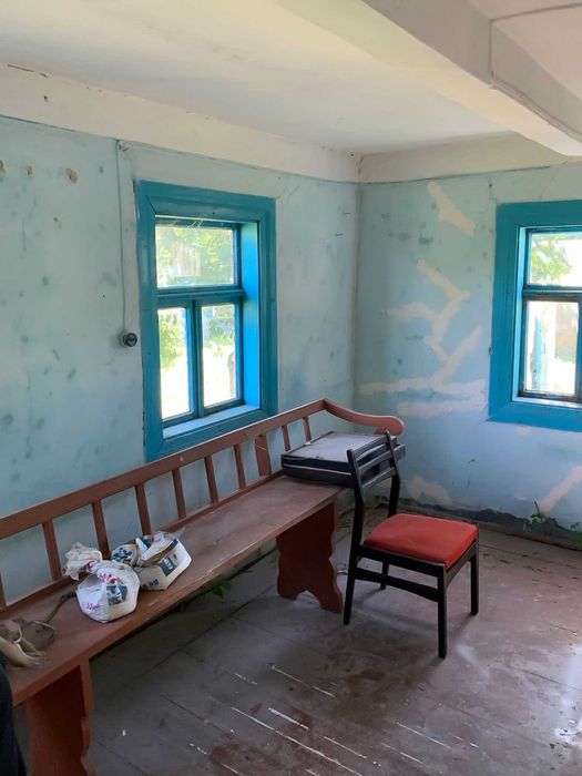 Будинок під реконструкцію з ділянкою в селі Ремель