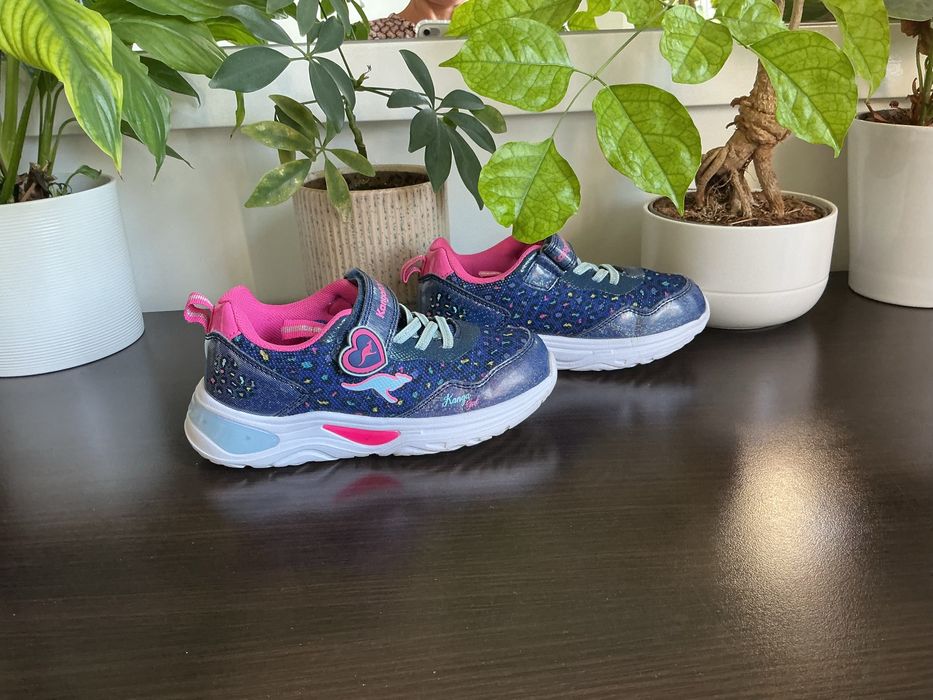Buty dziewczęce w rozmiarze 31