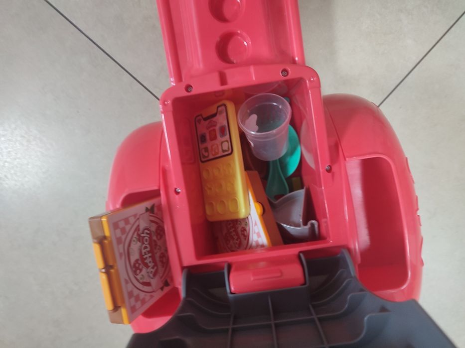 Skuter play doh dostawca pizzy