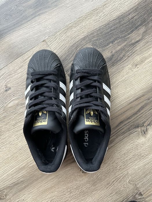 Оригінальні кеди Adidas в хорошому стані