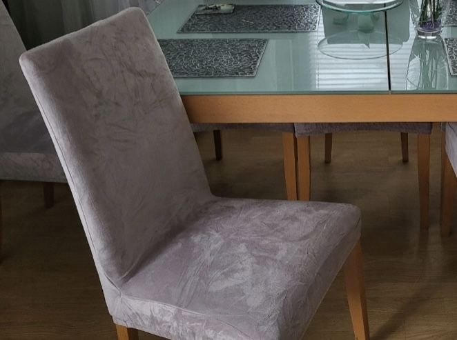 Nowe pokrowce na krzesła gładkie welurowe kolor beżowy kaszmir