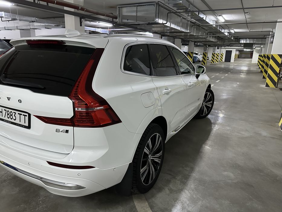 Volvo XC60 2022 Официальный