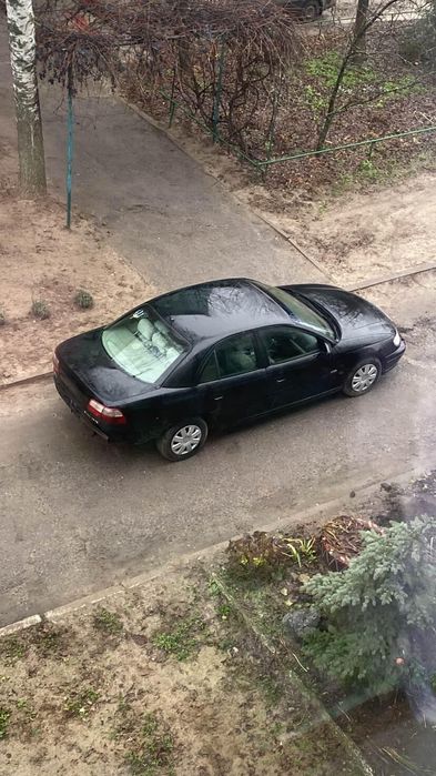 Опель омега Б 2,5TD