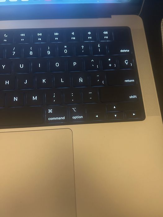 MacBook Pro M3 Pro 18Gb Ram 100% bateria 14'