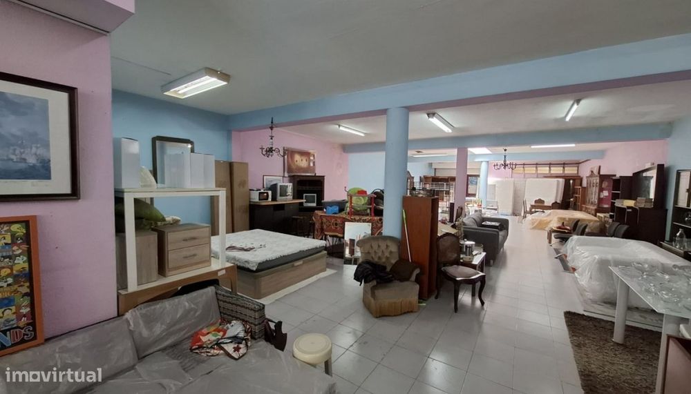Retail Space for Sale with 343 m² in the City Center, Póvoa de Varzim