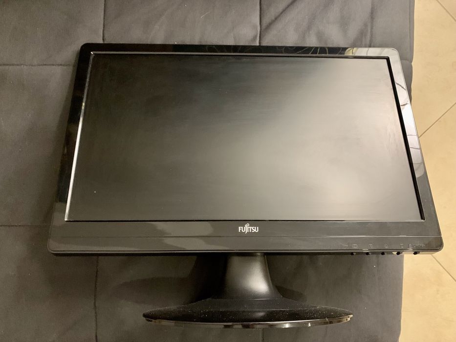 Monitor Fujitsu - 18,5 “64286430804354120