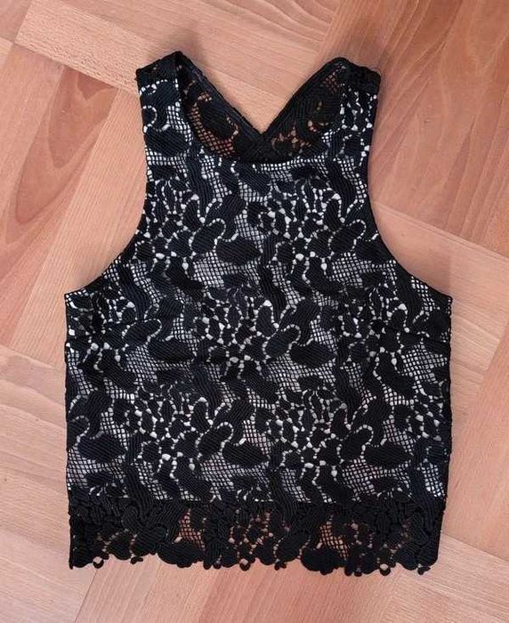 Modny czarny top bluzka koronkowa must have