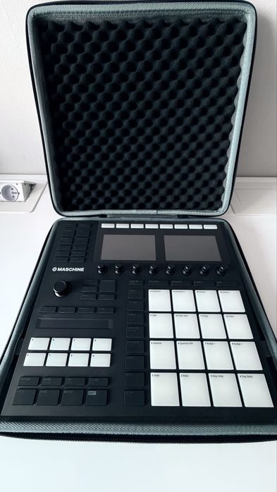 Native Instruments Maschine MK3 + pokrowiec + oprogramowanie
