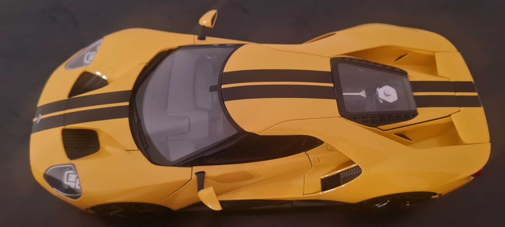 Ford GT 2017 - 1:18 AutoArt