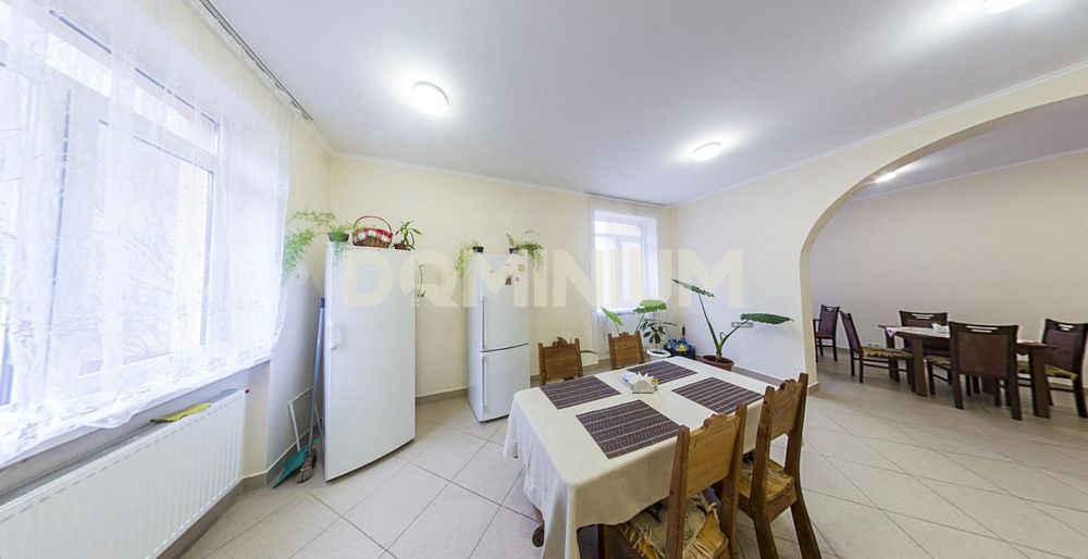 Продається діючий відпочинковий комплекс у с. Пилипець