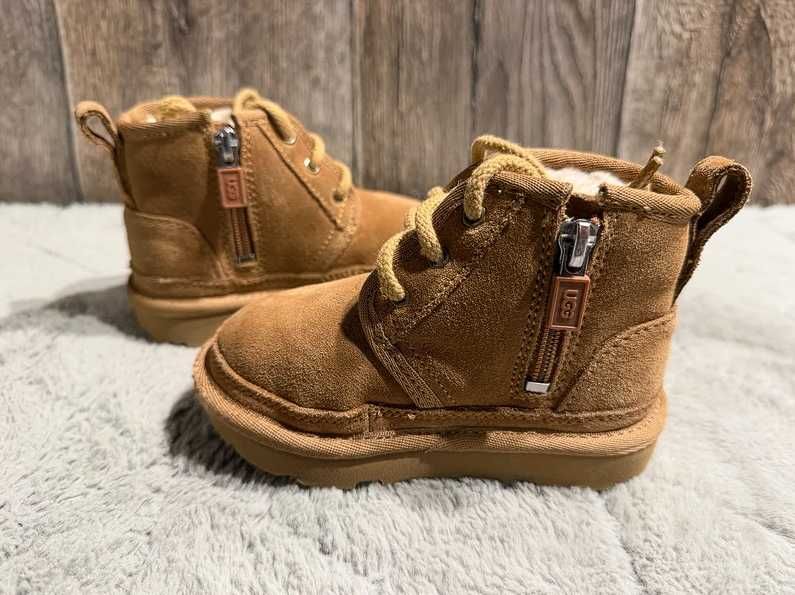 Buty dziecięce zimowe UGG Neumel II 23,5
