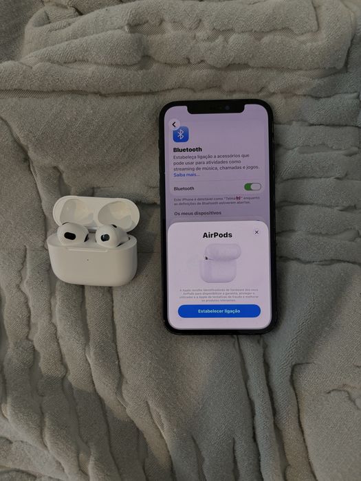 Airpods 3°geração originais e nunca utilizados. Só entrega em mão.